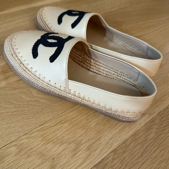 Chanel Espadrilles US 8 Beige - Picture 2 of 6